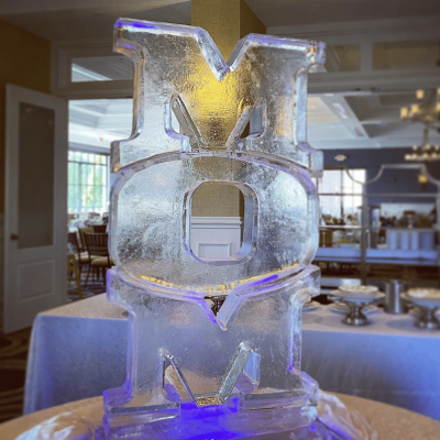 floral-infused-ice-sculptures-full-spectrum-ice-sculptures-austin-event-decor-www.fullspectrumice.com--04-18 at 1.25.37 PM